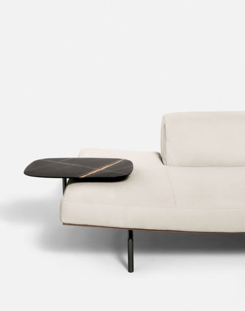 Living Divani 低調優雅，演繹當代家具的藝術